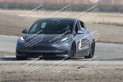 media/Oct-19-2025-Speed Ventures (Sun) [[a6e7fe67be]]/TC B/Session 2 (Outside Grapevine)/